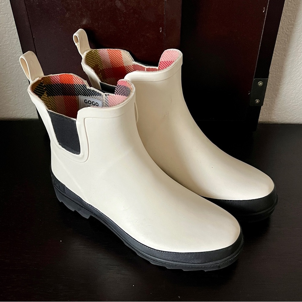 GOGO Chelsea Rain Boot